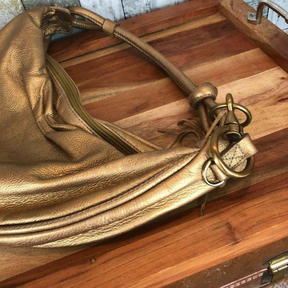 Fossil leather gold hobo purse - Picture 4 of 10